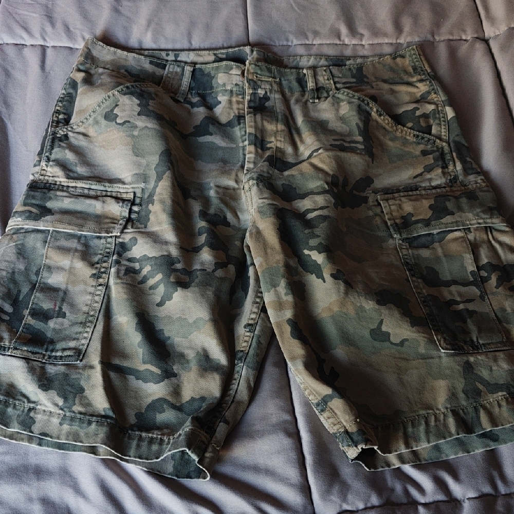Men's Camouflage Cargo Shorts